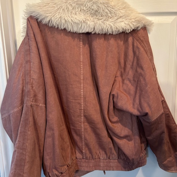 Free People Lolo Pink Denim Jacket with Faux Fur Size M - Picture 5 of 9